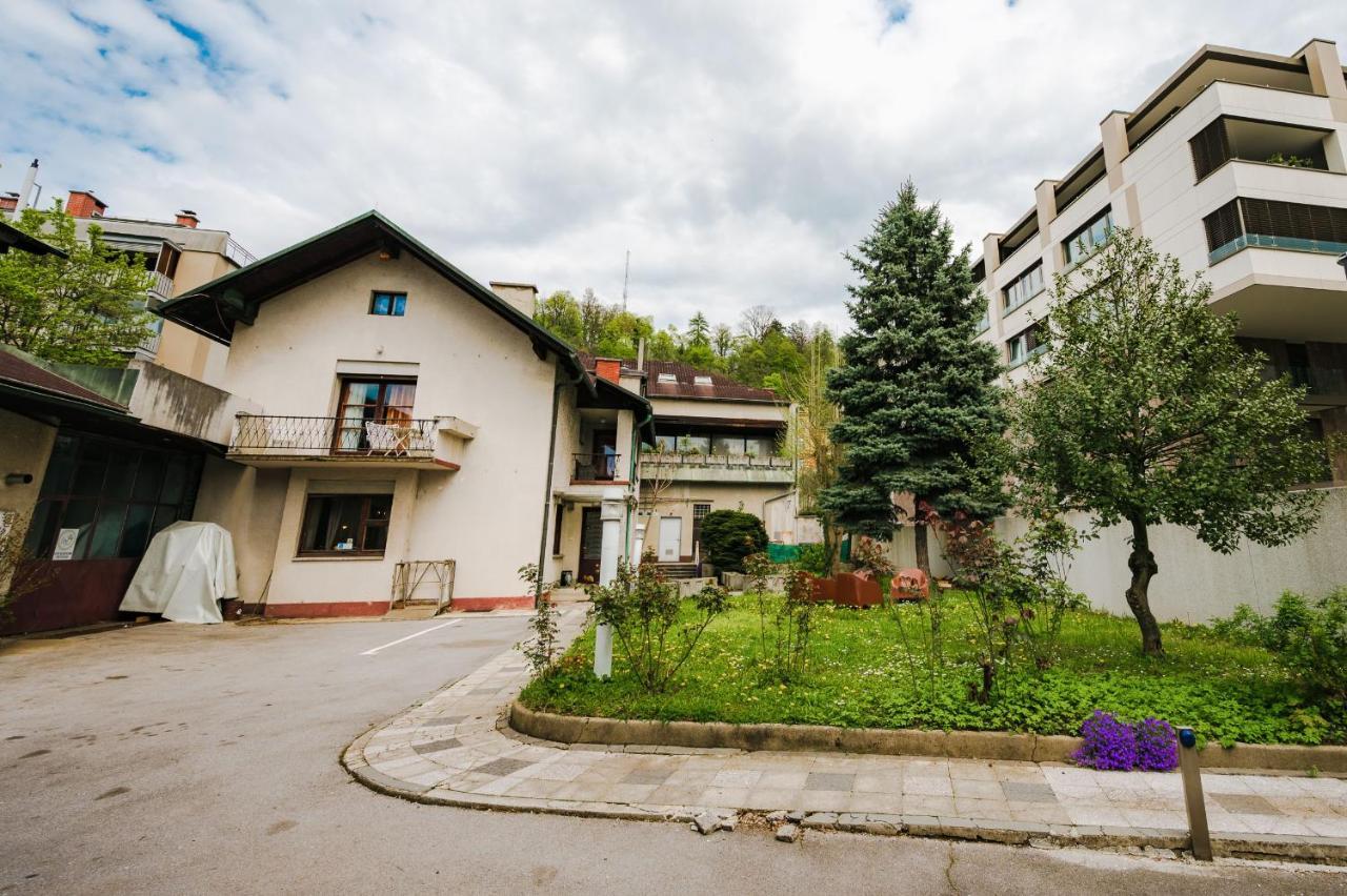 卢布尔雅那Pi House别墅 外观 照片